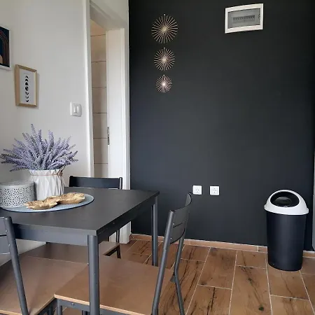 Zara Apartment *
